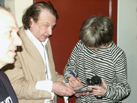 The Durutti Column live at Carling Islington Academy 8 April 2004; Bruce signs autographs backstage