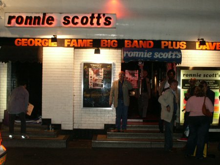 The Durutti Column - Ronnie Scott's, London, 26 September 2004; club exterior on the night