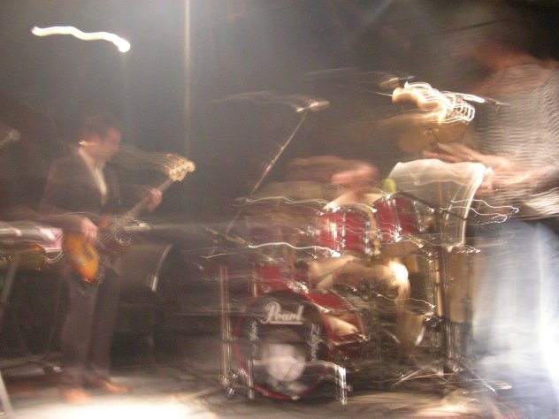 The Durutti Column - Ronnie Scott's, London, 26 September 2004; Keir Stewart, Bruce Mitchell and Vini Reilly