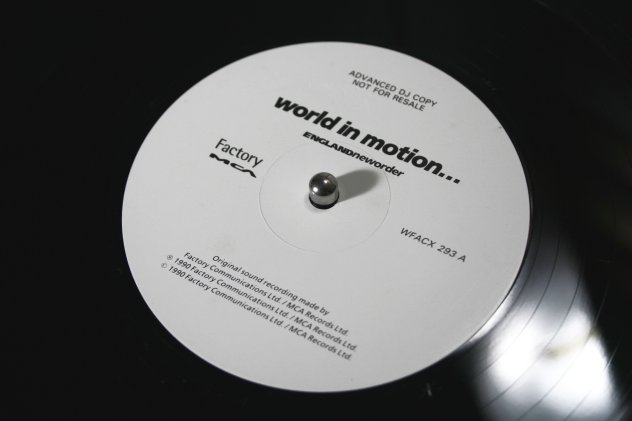 WFACX 293 A World In Motion; advance DJ copy label detail