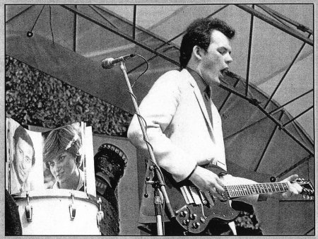 Kevin Hewick live at Kaivopuisto Park, Helsinki, 24 July 1981; photo courtesy Kevin Hewick