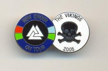 FAC 383 The Vikings; badges [2]